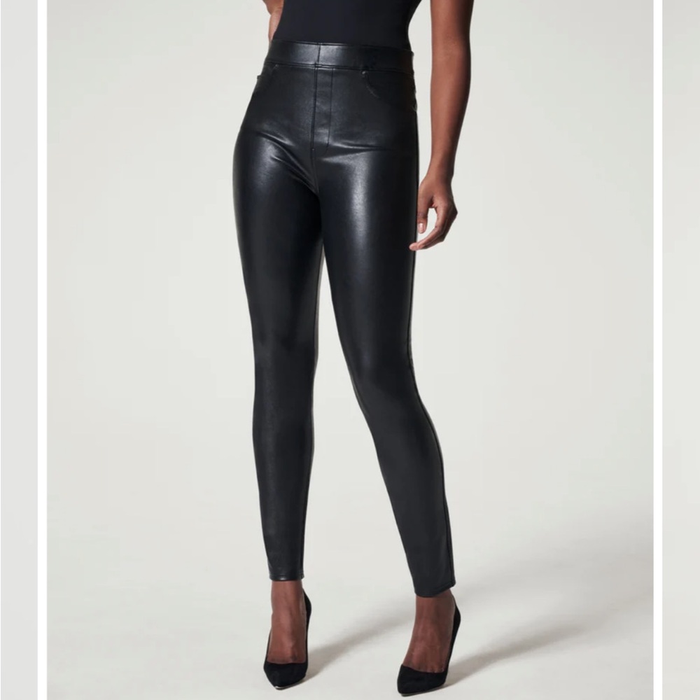 SPANX Black Leather Like Skinny Ankle Pants